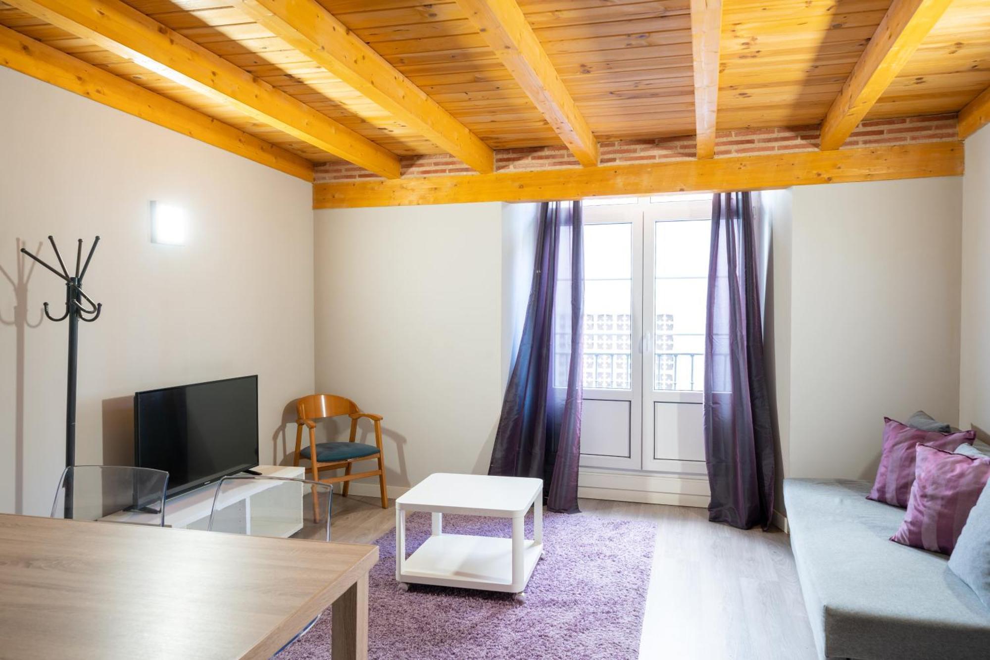 Apartamentos Go - Leopoldo Cano Center Вальядолид Экстерьер фото
